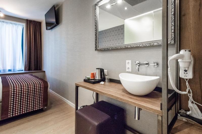 Melrose Hotel - image 7