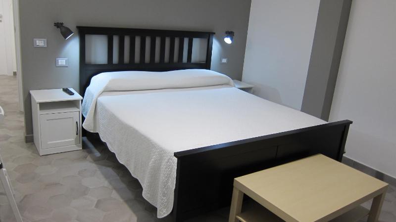 Family Suite with Balcony image 4
