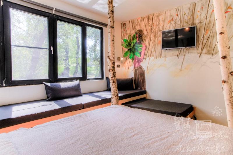 Single Bed in Mixed Dormitory Room image 2