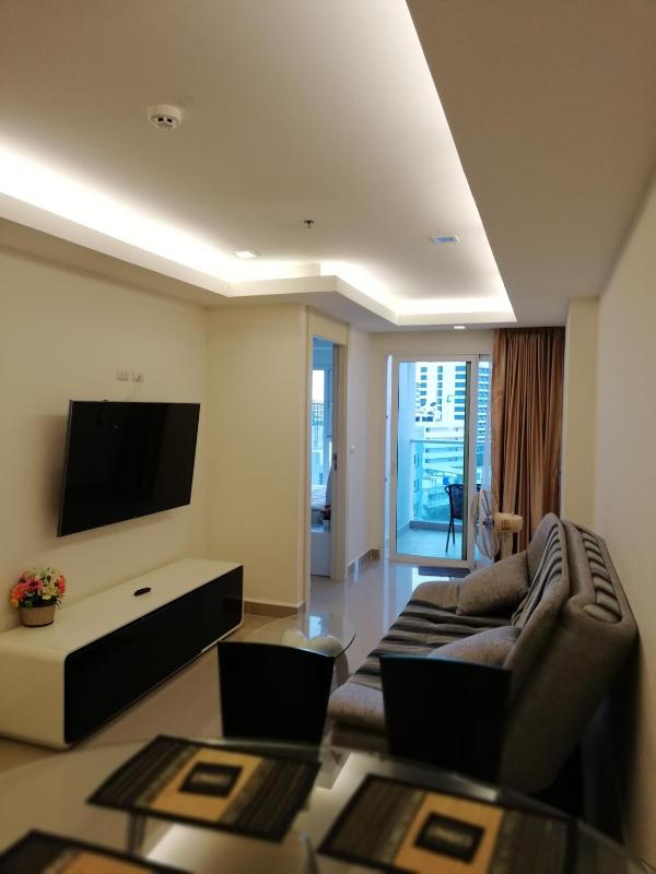 Cosy Beach View Apartments - image 44