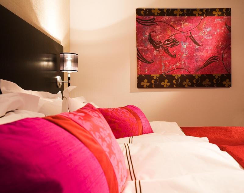Superior Double Room image 4