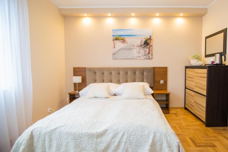 Double Room image 2