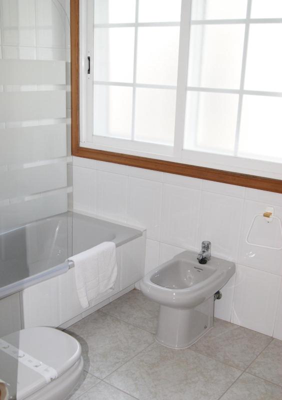 Double or Twin Room with Balcony image 2