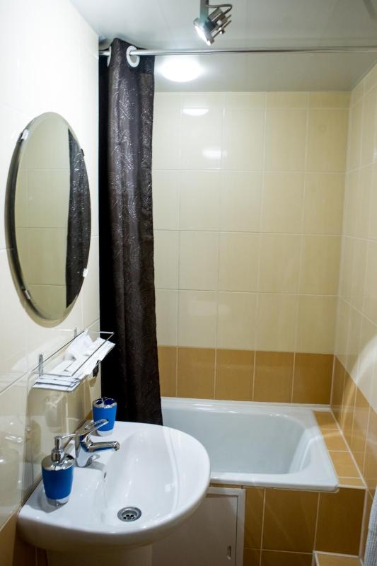 Standard Apartment image 2