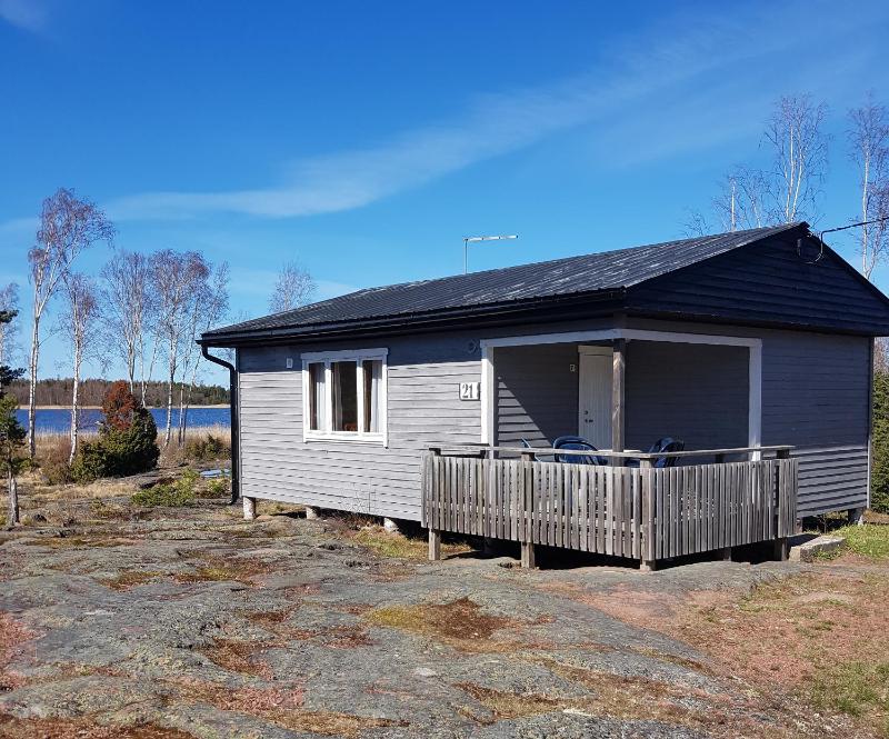 Two-Bedroom Cottage image 3