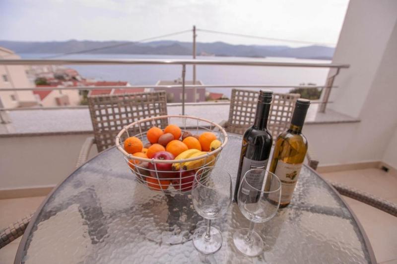 Suite with Sea View image 1