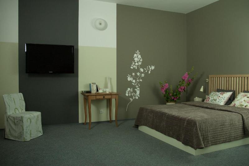 Apartment image 3