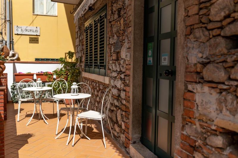 Bed and Breakfast Dionisio - image 40