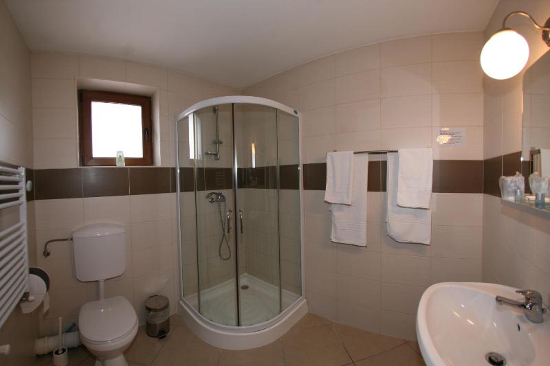 Superior Double  image 1