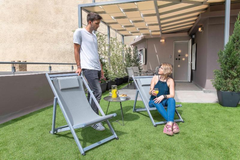 Studio with Private Terrace image 2