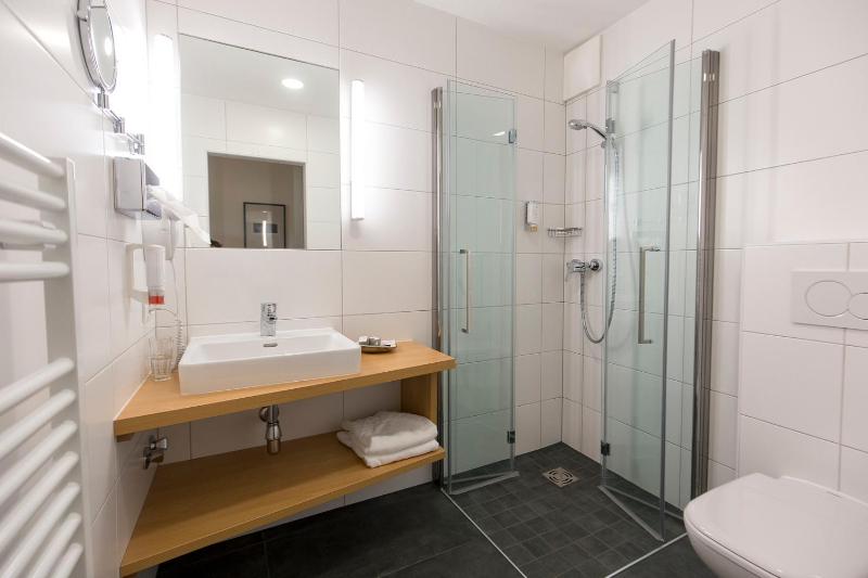Superior Double or Twin Room image 2