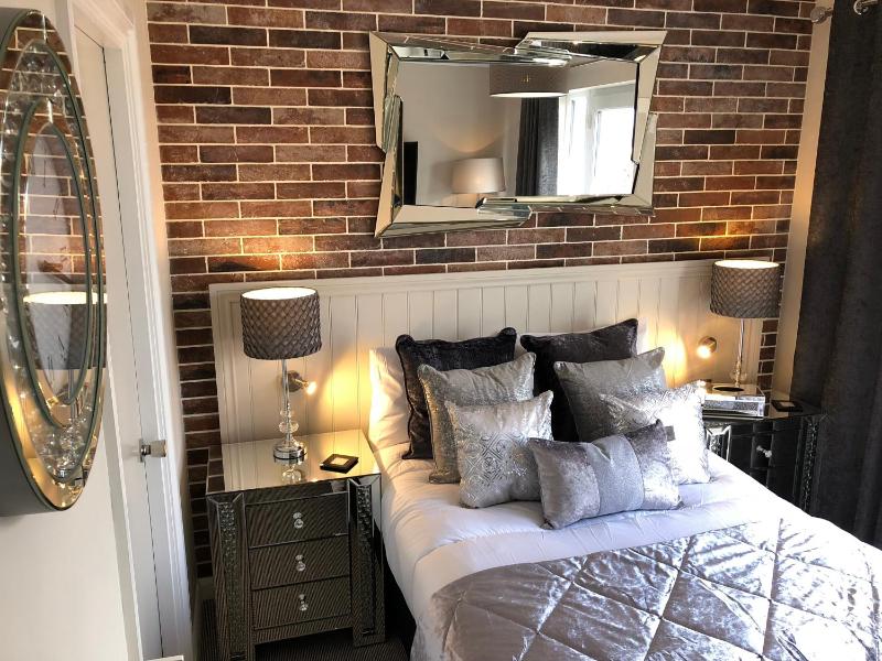 Deluxe Double Room image 2