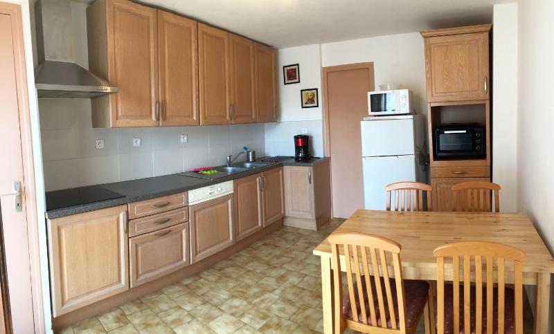 One-Bedroom Apartment image 1