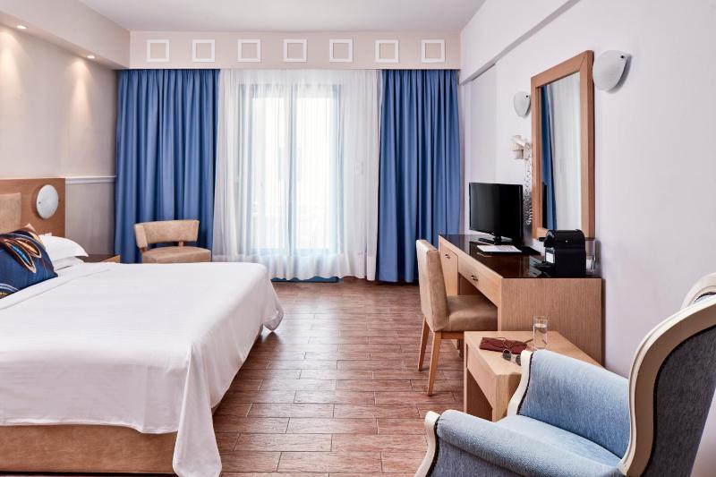 Grande Room image 1