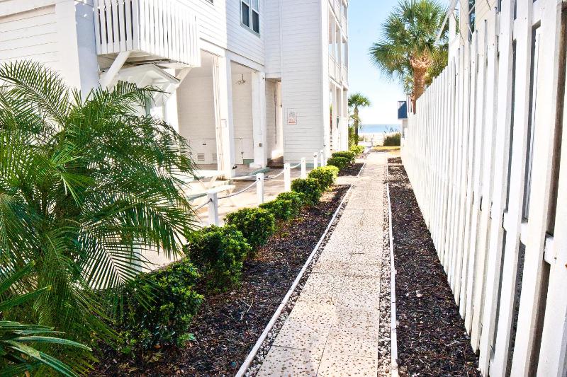 DeSoto Beach Gardens - image 18