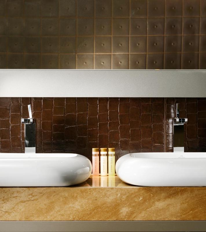 Executive Suite with Duomo View image 3