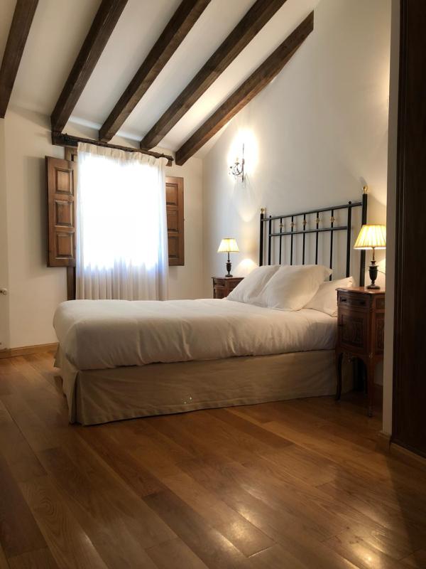 Double Room image 3