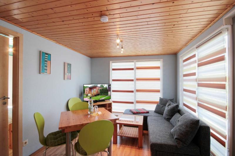Two-Bedroom Bungalow 204RB1 image 3