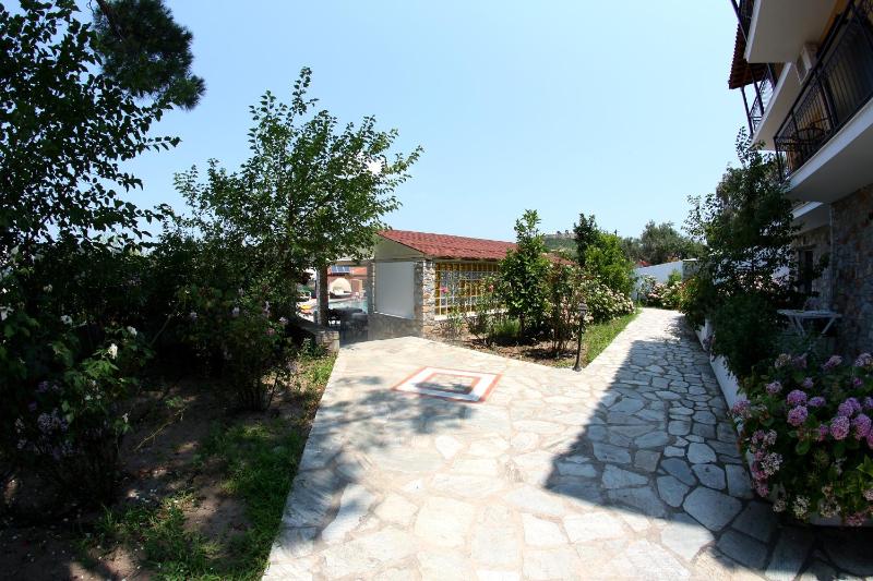 Skiathos Island Suites - image 18