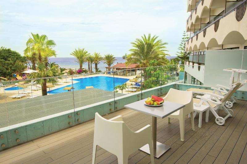Superior Room with Sea View image 2