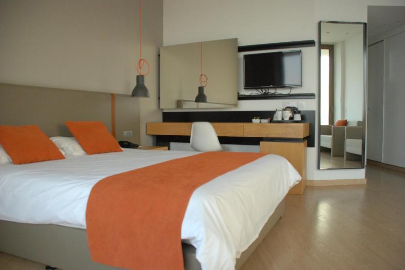 Family Room with Sea View image 3