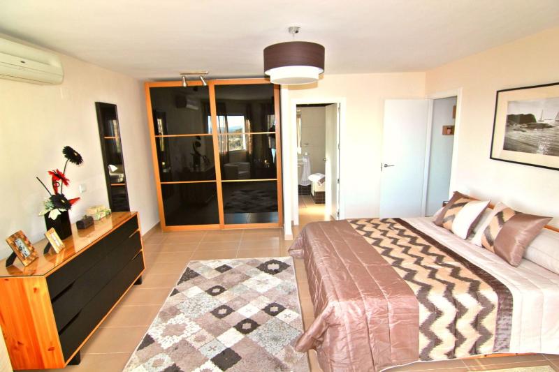 Maryvilla 1220 - image 34