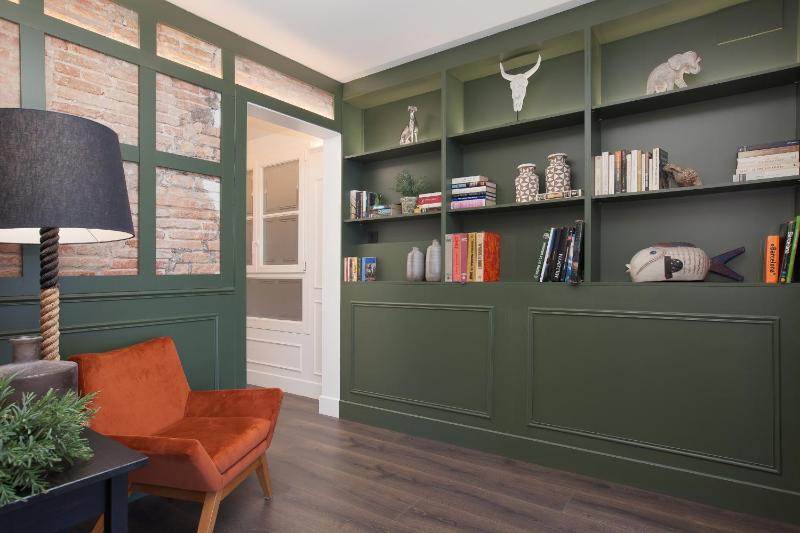 Grand Deluxe Apartment image 1