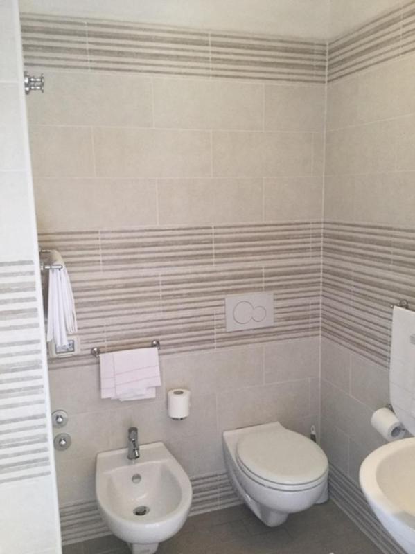 Double or Twin Room with Balcony image 4