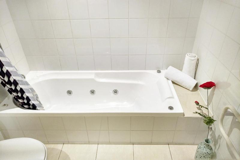 Goldfield Holiday Home - image 23