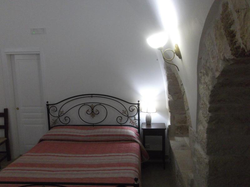 Double Room image 4