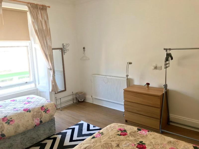 Apartment image 3