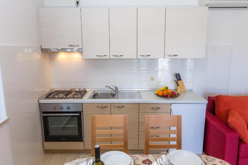Apartment with Sea View image 4
