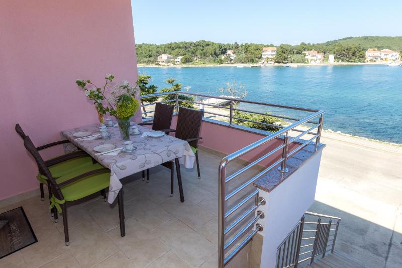 Apartment with Sea View image 2