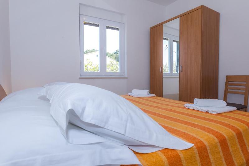 Apartment with Sea View image 4