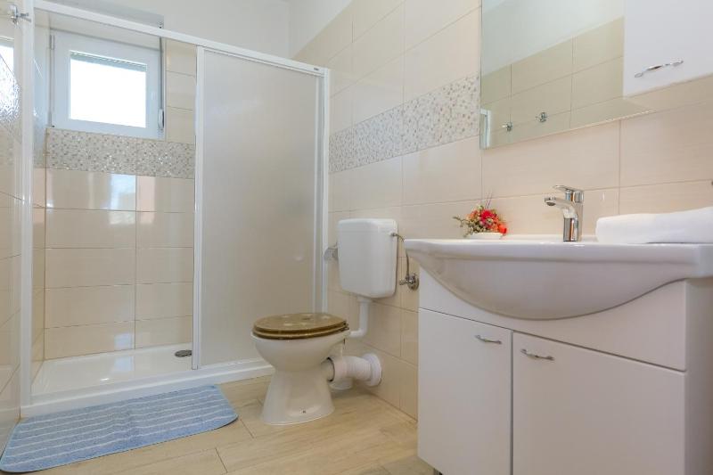 Apartment with Sea View image 2