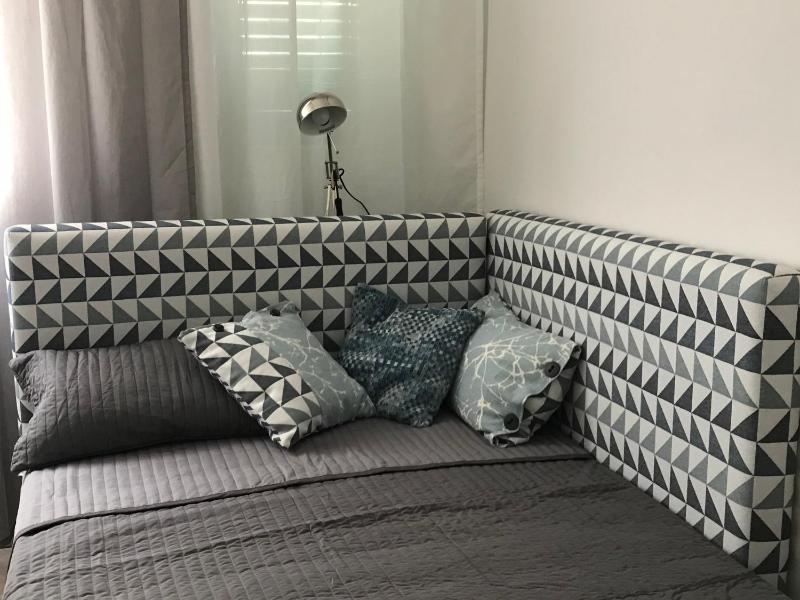 Single Room with Private External Bathroom image 3