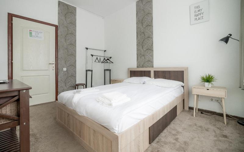 Standard Double Room image 4