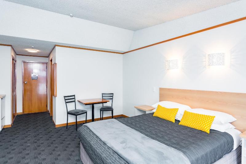 The Redwood Hotel - image 31