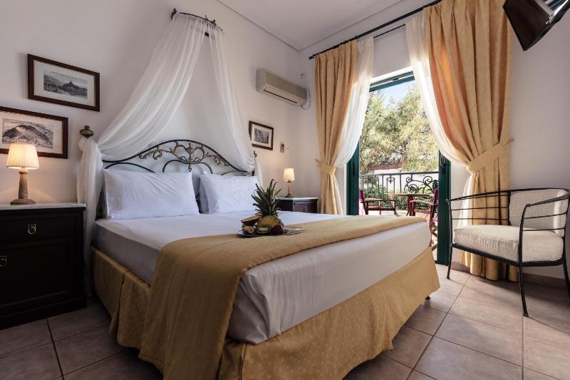 Economy Double Room without Sea View image 1
