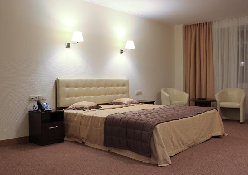 Double Room with Kitchenette image 2