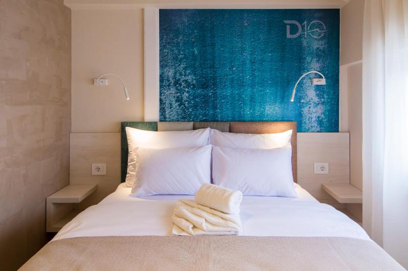 Single Room image 3