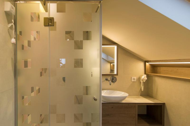 Triple Room image 2