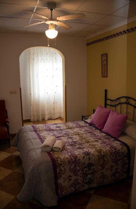 Three-Bedroom Townhouse image 3