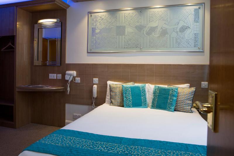 Double Room image 2