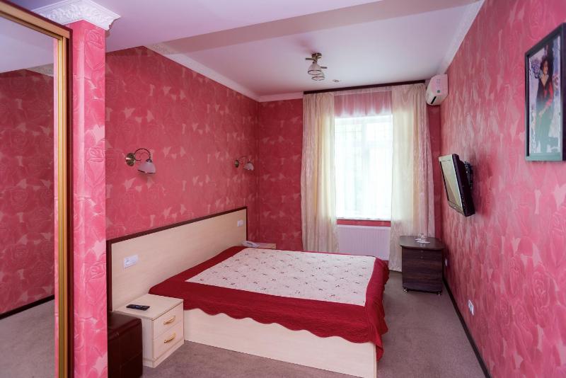 Double Room with Private Bathroom image 3