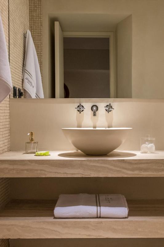 Euphoria Wellbeing Treatment - Classic Room image 3