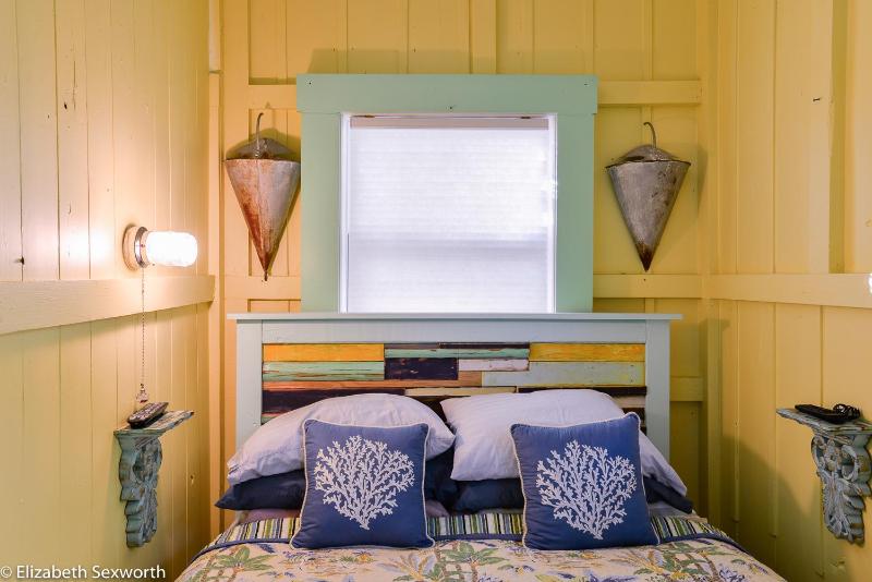 Two-Bedroom House image 3
