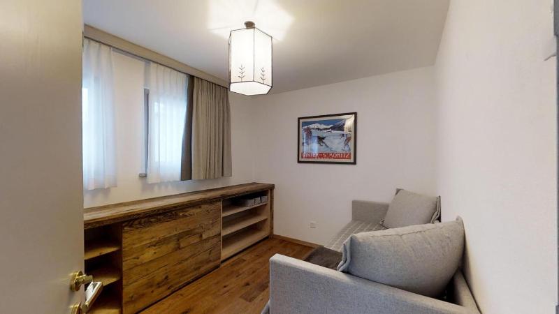 Apartment with Mountain View image 4