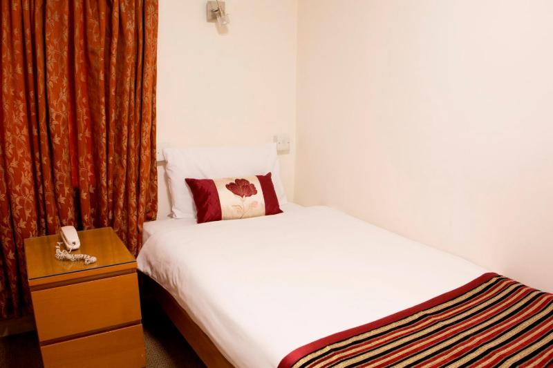 Single Room image 1
