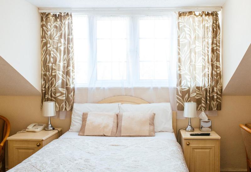 Double Room image 2